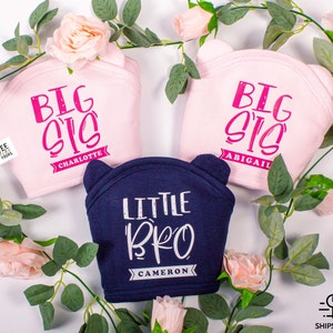 Big Sister Little Brother towels with names. Custom gift for new sibling. Siblings Matching Hooded Towel with Ears. Infant Towels with name