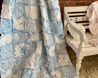 Faded Shabby Roses Rag Throw Quilt Blue White Cotton