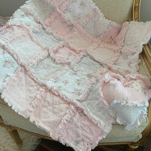 Sweet Pale Pink and Soft Gray Baby Rag Quilt Woodland Roses and Lace Print All Cotton image 3