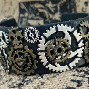 LEATHER STEAMPUNK BRACELET, mixed gears, steampunk jewelry, steampunk cuff, leather wrist cuff, leather cuff,  adjustable