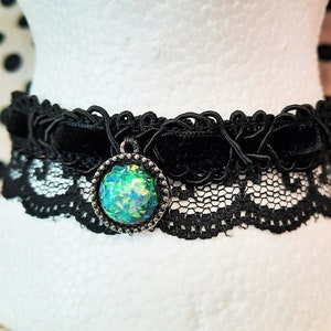 GREEN JEWEL CHOKER necklace, green jewel necklace, green choker, green pendant necklace, black lace choker, cottagecore, adjustable choker
