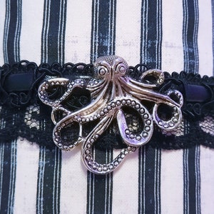OCTOPUS CHOKER ADJUSTABLE, octopus choker, cottagecore choker, elastic tie choker, adjustable choker, steampunk choker, cottagecore