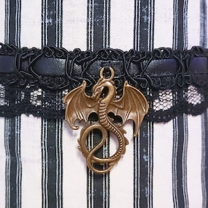 DRAGON CHOKER ADJUSTABLE, dragon jewelry, dragon necklace, black lace choker, steampunk choker, medieval choker, elastic tie choker