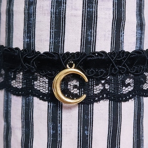 MOON NECKLACE ADJUSTABLE, moon choker, moon jewelry, cottagecore, cottagecore jewelry, moon necklace, black lace choker