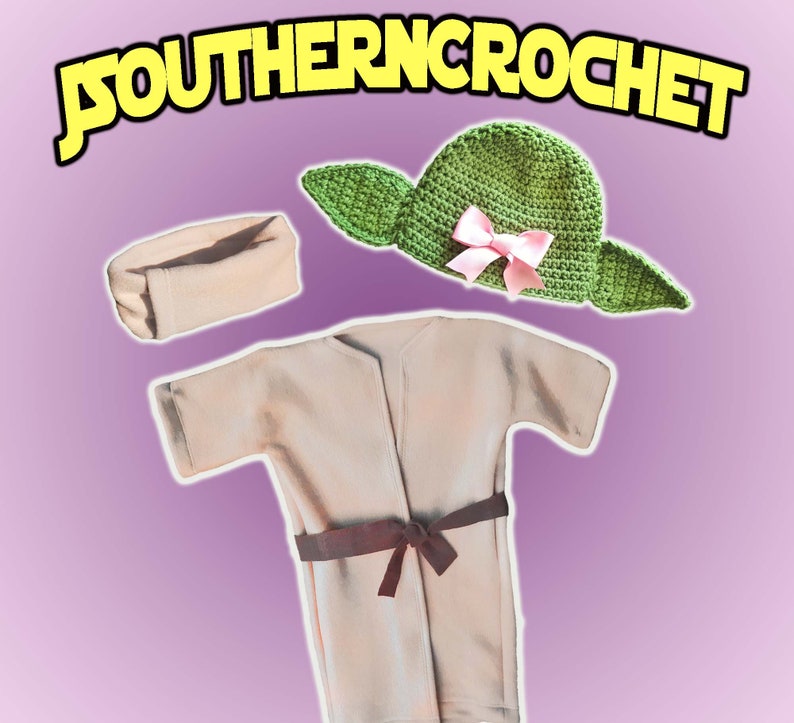 Puede incluir: Un conjunto de beb&eacute; tejido a crochet en color marr&oacute;n claro con un gorro a juego. El gorro es verde con una flor rosa en la parte superior. El conjunto tiene un cintur&oacute;n marr&oacute;n y mangas cortas. El texto "SOUTHERNCROCHET" est&aacute; en letras amarillas sobre fondo negro.