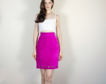 Vintage 90s high waisted pencil skirt in pink (fuchsia) suede leather. Xs waist 25.5