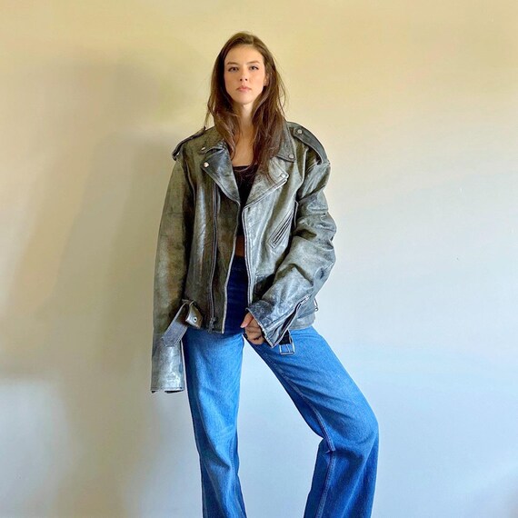 90s Grey Leather Moto Jacket – Vintage Acid Wash Biker Coat