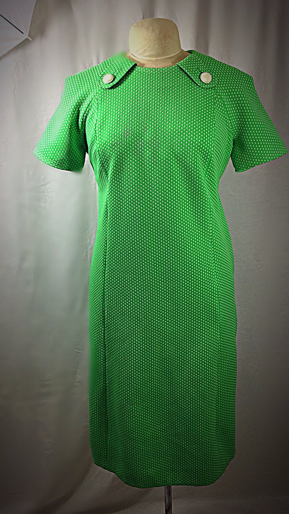 1960's Green and WhitePolka Dot Dress. Bust 40" Wa