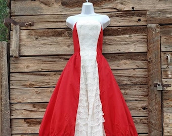 Vintage 1960's Mike Benet Formals Taffeta Ballgown