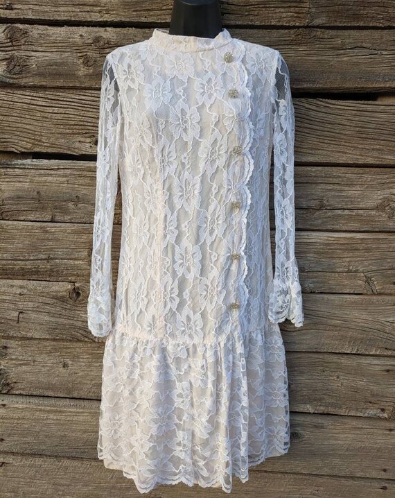 Vintage 1960s does 1920s Peach and White Lace Dres