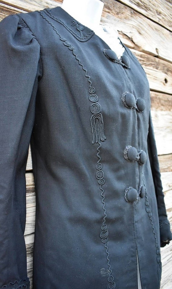 Antique 1910s Black Edwardian Coat with Lace and F