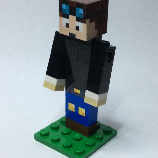 Minecraft Custom - DanTDM - A minecraft inspired figure in lego