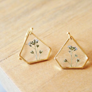 Pressed Forget-me-nots earrings Gold plated Wedding earrings Wedding pressed flowers Gift for her Romantic Blue flower Boho earrings Boheme