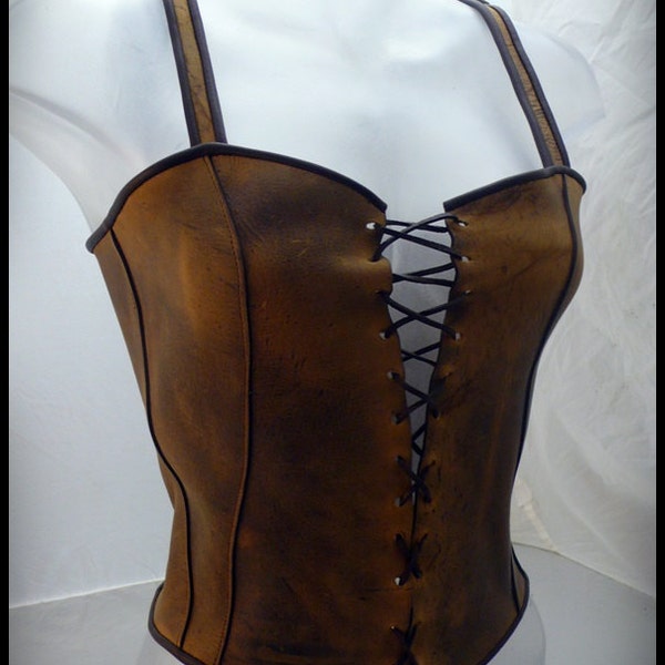 Bustier style médieval cuir marron vieilli