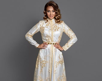 The selection of Muslim wedding clothing is on fashion and caftan, modesty while remaining classy and refined