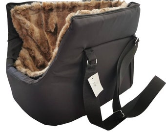 Dog bag for summer and winter due to removable inner lining made of beautiful cuddly faux fur