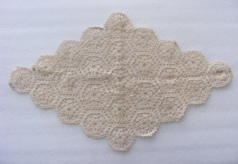 Vintage Crochet Doily Table Runner Table decoration