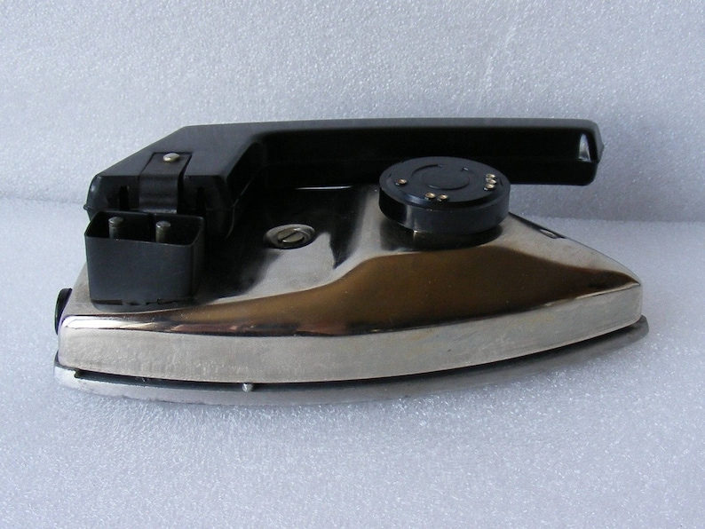 Vintage Electric Travel Iron Folding Travel Iron Electric iron Travelling Iron Bakelite Handle