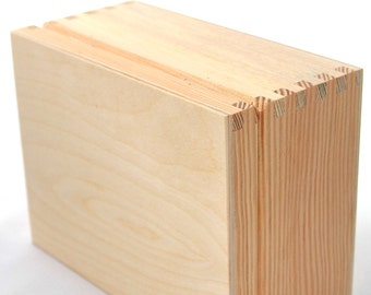 Caja de recuerdos de madera hecha a mano: Baúl de almacenamiento de madera recuperada