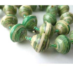 Necklace in green handmade with rolled paper beads. A beautiful venus charm jewellery necklace. An everyday jewelry gift for women image 1