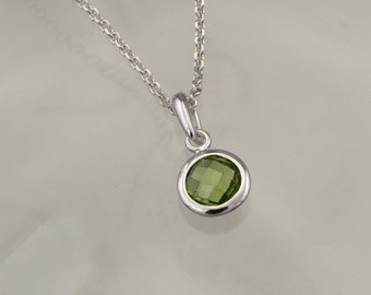 Peridot Pendant Neckace In 925 Silver, 45cm Silver Chain, August Birthstone Jewellery, Natural Gemstone Pendant