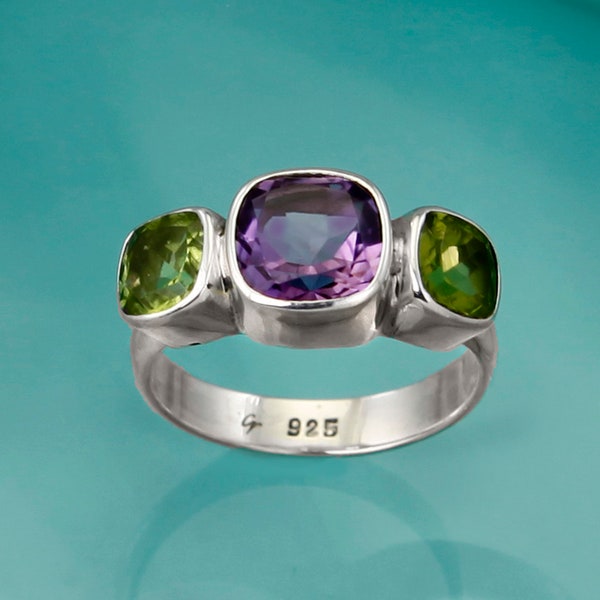 Sterling Silver Ring With Natural Amethyst and Peridot Gemstones, Statement Gemstone Ring, Multistone Ring, Cushion Cut Stone, 925 Silver