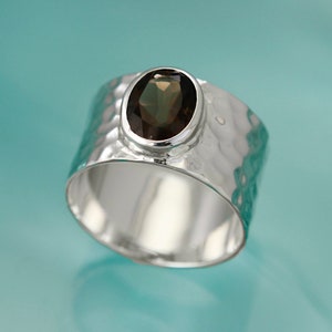 Smoky Quartz Ring, Hammered Band, Wide Band, Statement Ring, Solitaire Ring, Cocktail Ring, 925 Silver