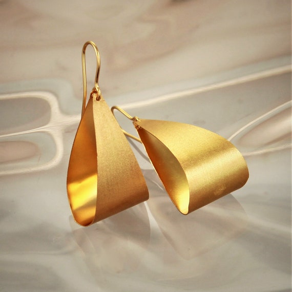 Gold Hoop Earrings, 14K Gold Filled Hoops, 48mm 1.9 Large Gold Hoop Earrings,  Minimalist Circle Hoops Jewelry, Gypsy Boho Trendy Hoops - Etsy