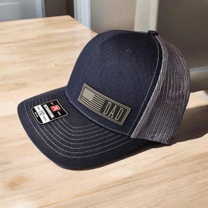 Chapeau papa avec drapeau américain, chapeaux drapeau américain personnalisés, chapeau de camionneur avec monogramme, chapeau Richardson 112 patch en cuir snapback, chapeau de fête des pères image 18
