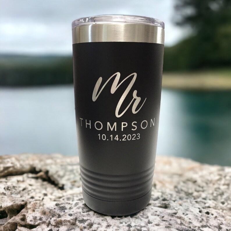 Personalized Mr and Mrs Tumbler Set, Bride and Groom Custom Cup Set Customized Wedding Drinkware Matching gift for Couples His and Hers gift