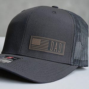 Chapeau papa avec drapeau américain, chapeaux drapeau américain personnalisés, chapeau de camionneur avec monogramme, chapeau Richardson 112 patch en cuir snapback, chapeau de fête des pères image 4
