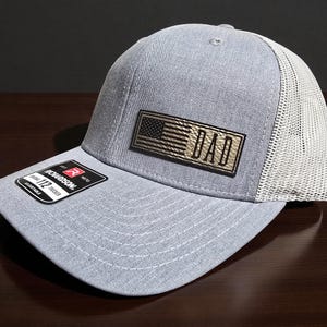 Chapeau papa avec drapeau américain, chapeaux drapeau américain personnalisés, chapeau de camionneur avec monogramme, chapeau Richardson 112 patch en cuir snapback, chapeau de fête des pères image 11