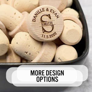 Personalized Wedding Wine Corks, Monogrammed Wedding Favors, Custom Wood Wine Stoppers, Customized Wine Cork, Couples names Wedding Favor