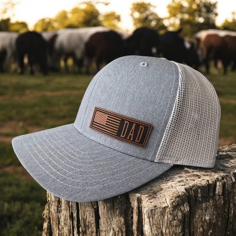 Chapeau papa avec drapeau américain, chapeaux drapeau américain personnalisés, chapeau de camionneur avec monogramme, chapeau Richardson 112 patch en cuir snapback, chapeau de fête des pères image 1