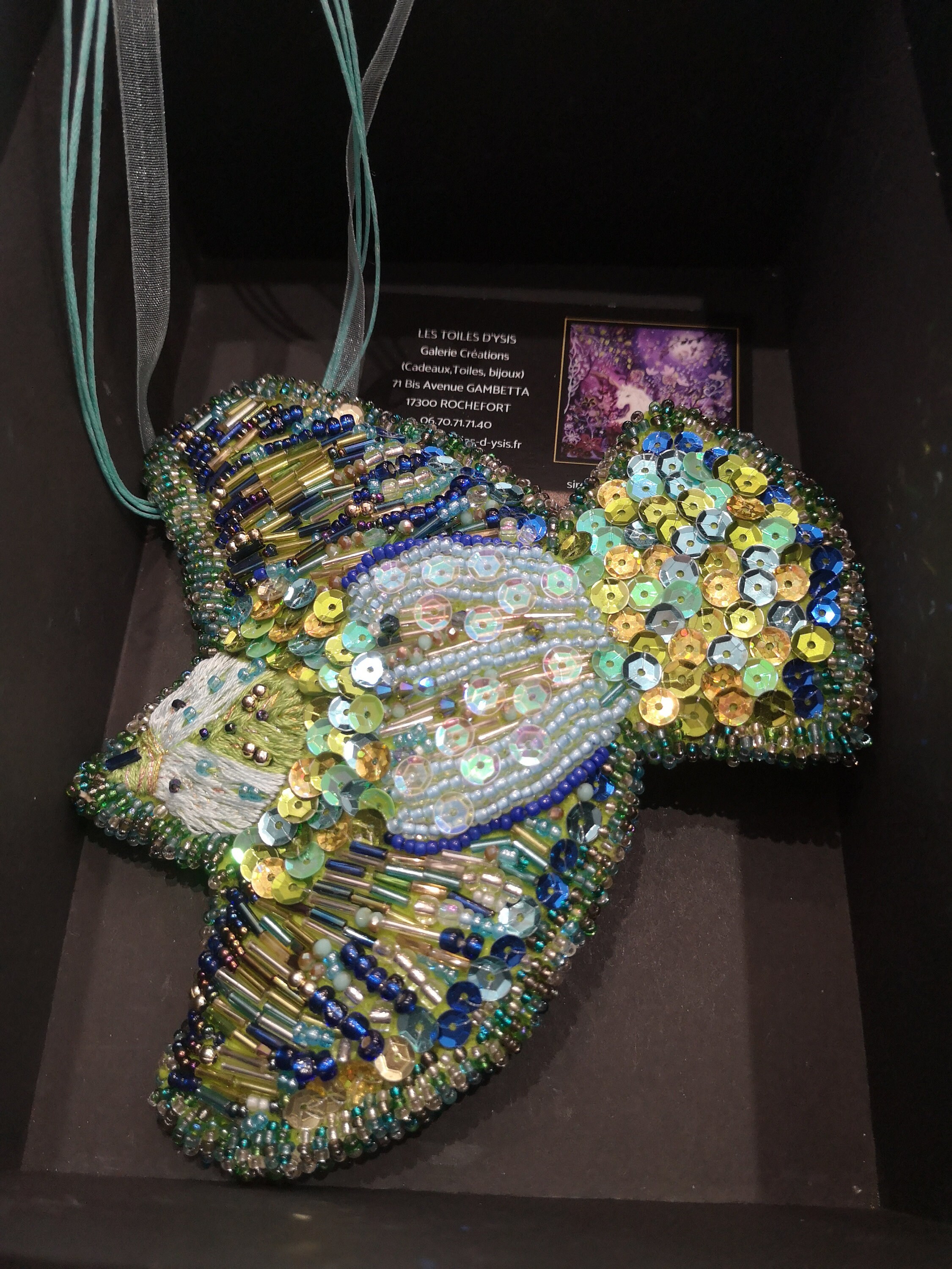 Oiseau Inspiration Chagall , Bleu et Vert, Entièrement Fait Main, Pièce Unique, à Suspendre/Broche/C