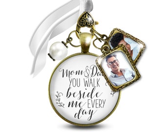 Gutsy Goodness Bouquet Charm Mom And Dad Bride Parents White 2 Memory Photo Frames Wedding Memorial Bereavement Keepsake Gift For The Bride