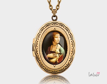 Locket Medallion Oval Lady With An Ermine