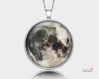 Medallion round MOON