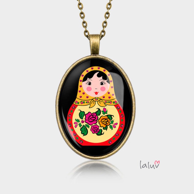 Medallion oval MATRYOSHKA image 1