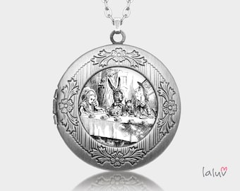 Locket Medallion TEA WITH HATTER