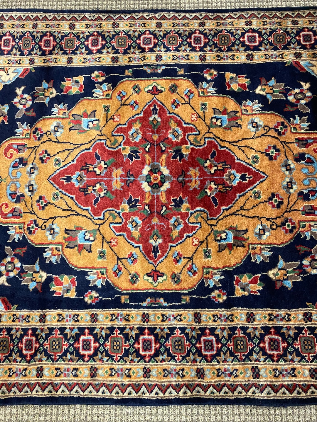 Colorful Old Rug Vintage Rug 47x67 Beautiful Colors - Etsy