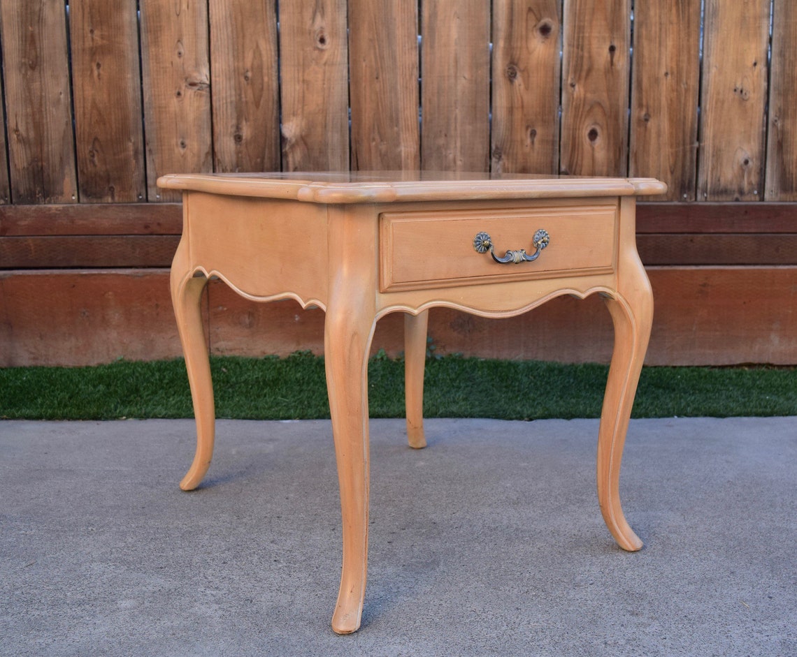 Ethan Allen Farmhouse Style End Table Country French Etsy