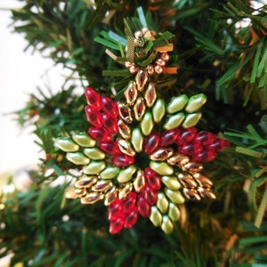 Christmas Beading Patterns - Beaded Christmas Ornament Patterns - DIY Christmas Ornaments - DIY Christmas Gifts - Pinwheel Ornament