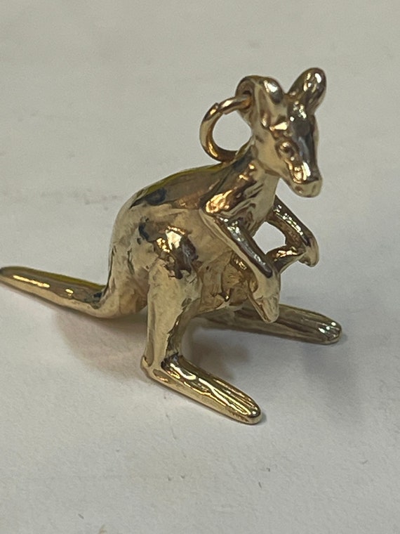 14 Kt Solid Gold Kangaroo Charm