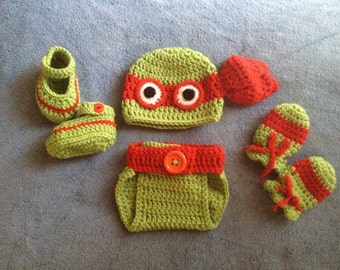 Turtle crochet baby outfit