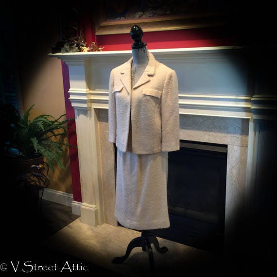 Vintage Suit, Vintage Ladies Suit, Boucle Suit, Wo
