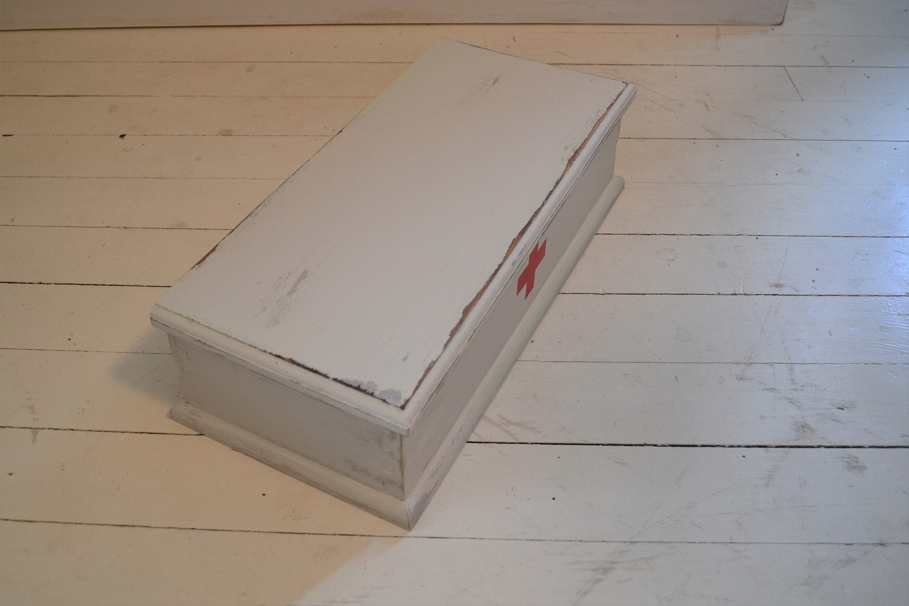 Recycled Wood Box With Lid Vintage Style Red Cross Design Etsy