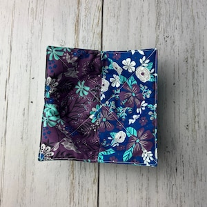 Floral Quilted Square, Quilt Square Flowers, Bowl hot pad, Soup bowl holder, Hot bowl holder, Microwave bowl cozy