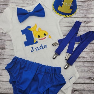Traje de boy cake smash, primer cumpleaños, traje de cumpleaños, cubierta de pañales, fotos de tiburones, fiesta de tiburones, decoraciones de tiburones, tiburón amarillo, tiburón azul