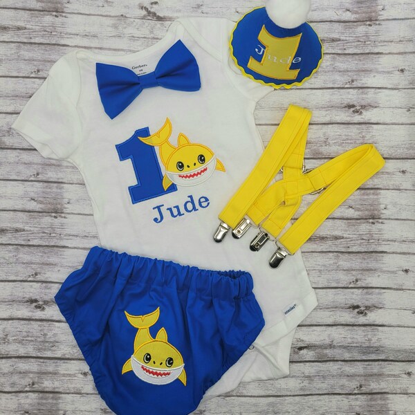 Boy Cake Smash outfit,First Birthday, Birthday Outfit,Diaper Cover,Shark photos,Shark party,Shark Decorations,Yellow Shark,Blue Shark